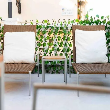 דירה Modern 3-bed In Heart Of