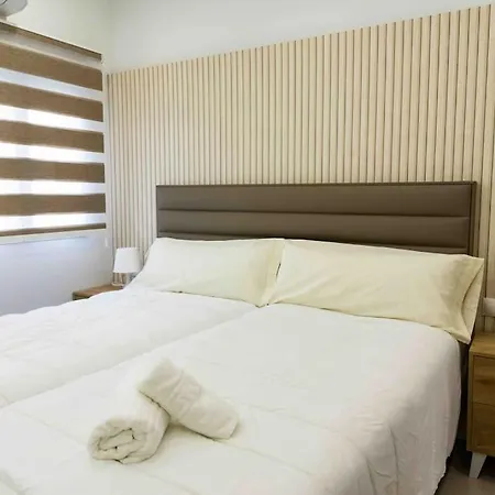 Modern 3-bed In Heart Of Apartment