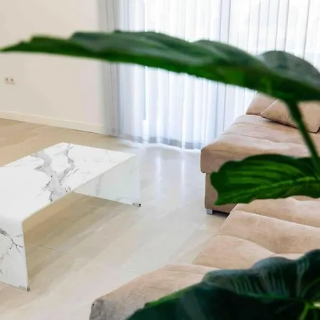 Apartment Modern 3-bed In Heart Of Torremolinos