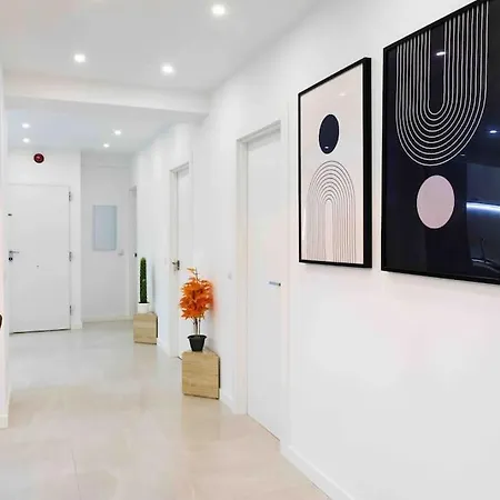 Modern 3-bed In Heart Of * Torremolinos